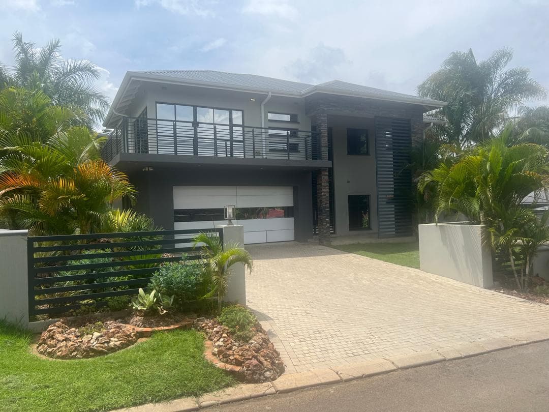 Spacious 5-Bedroom Family Home In Secure Location