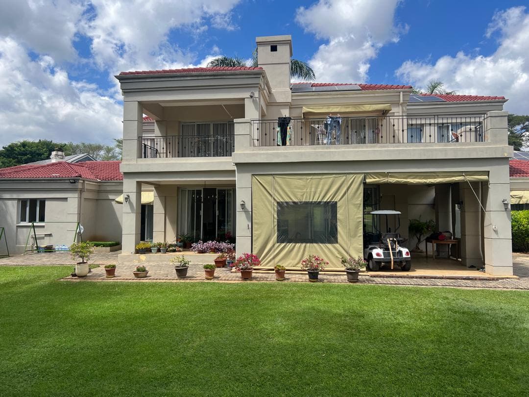 Refined Family Estate With Pool & Private Dam
